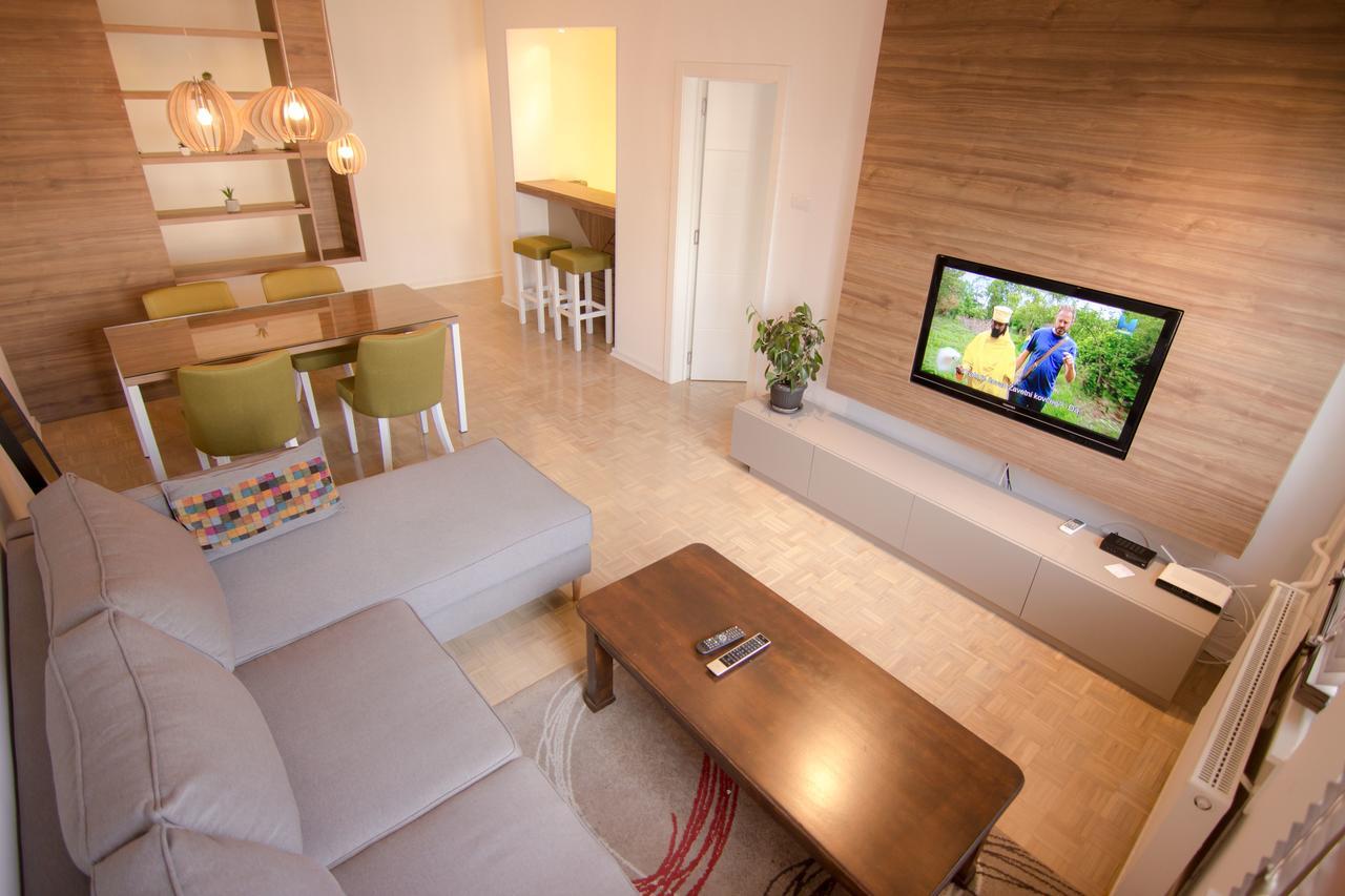 Appartement Arena lux à Belgrade Extérieur photo